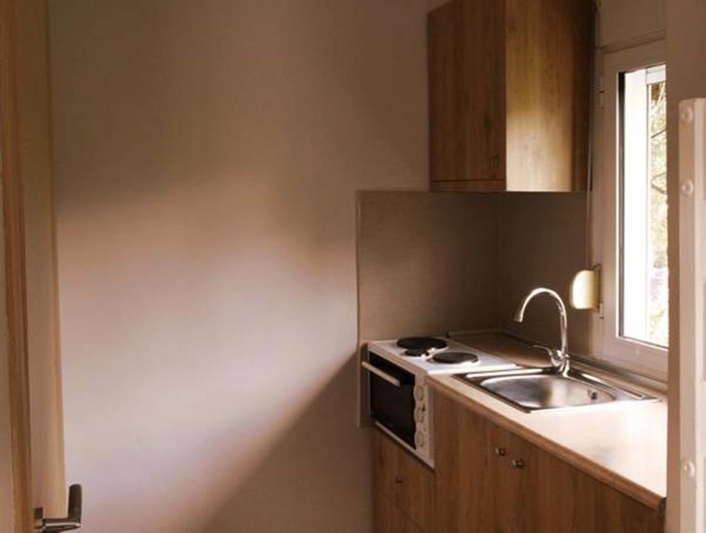 Smaragdi Studios Пефкарі Номер фото